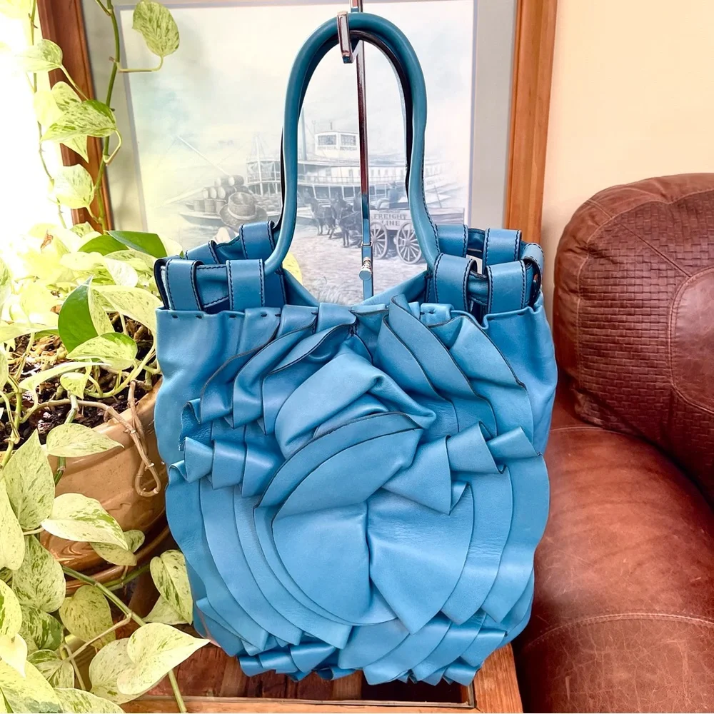 Authentic Rare Valentino Garavani Vertigo Rose Genuine Lambskin Leather Bag